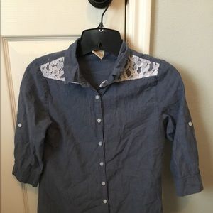 Half sleeve button down